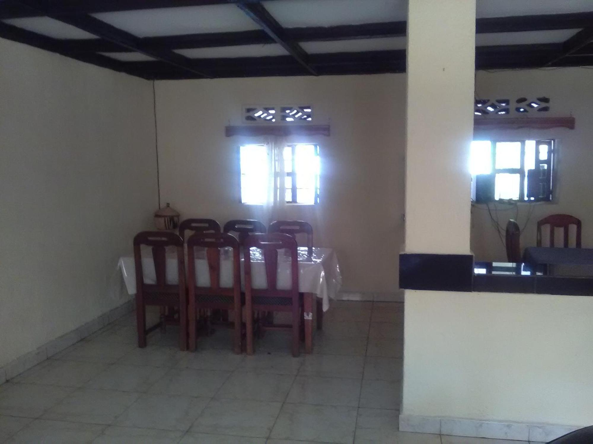 Cyangugu Gloria Motel מראה חיצוני תמונה