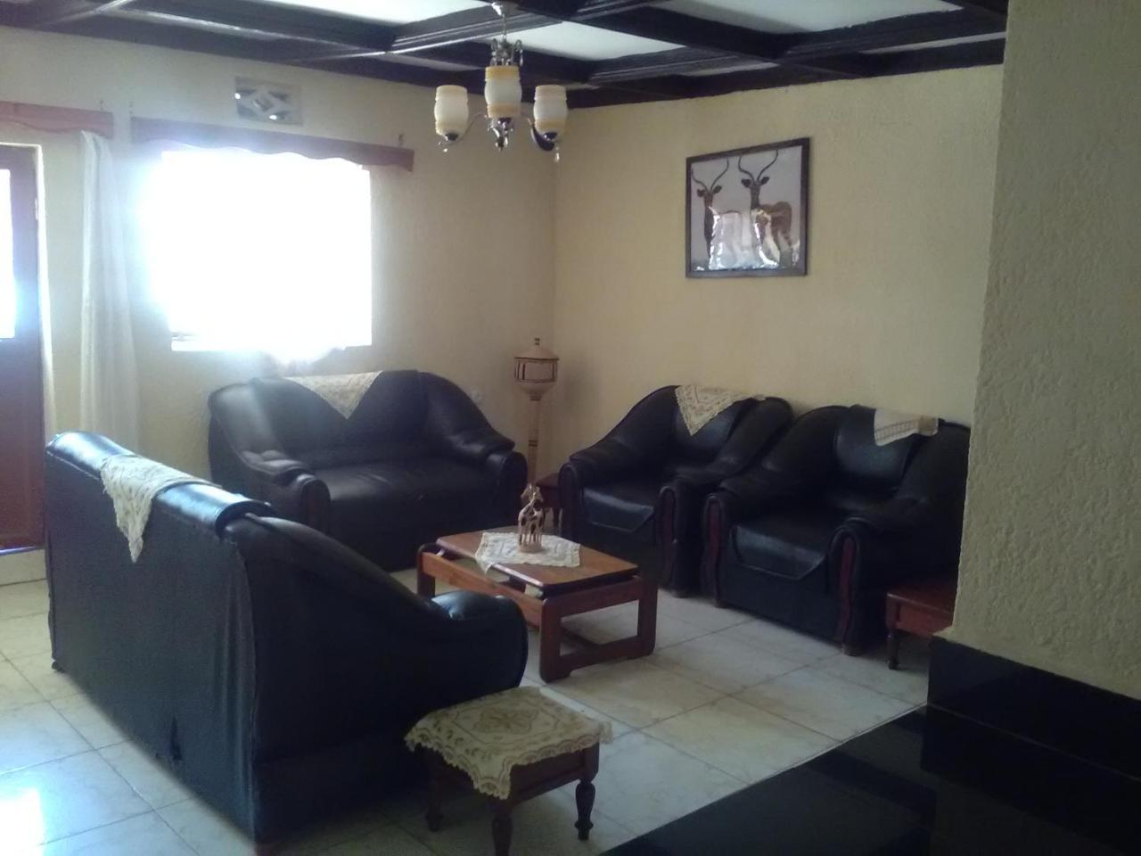 Cyangugu Gloria Motel מראה חיצוני תמונה