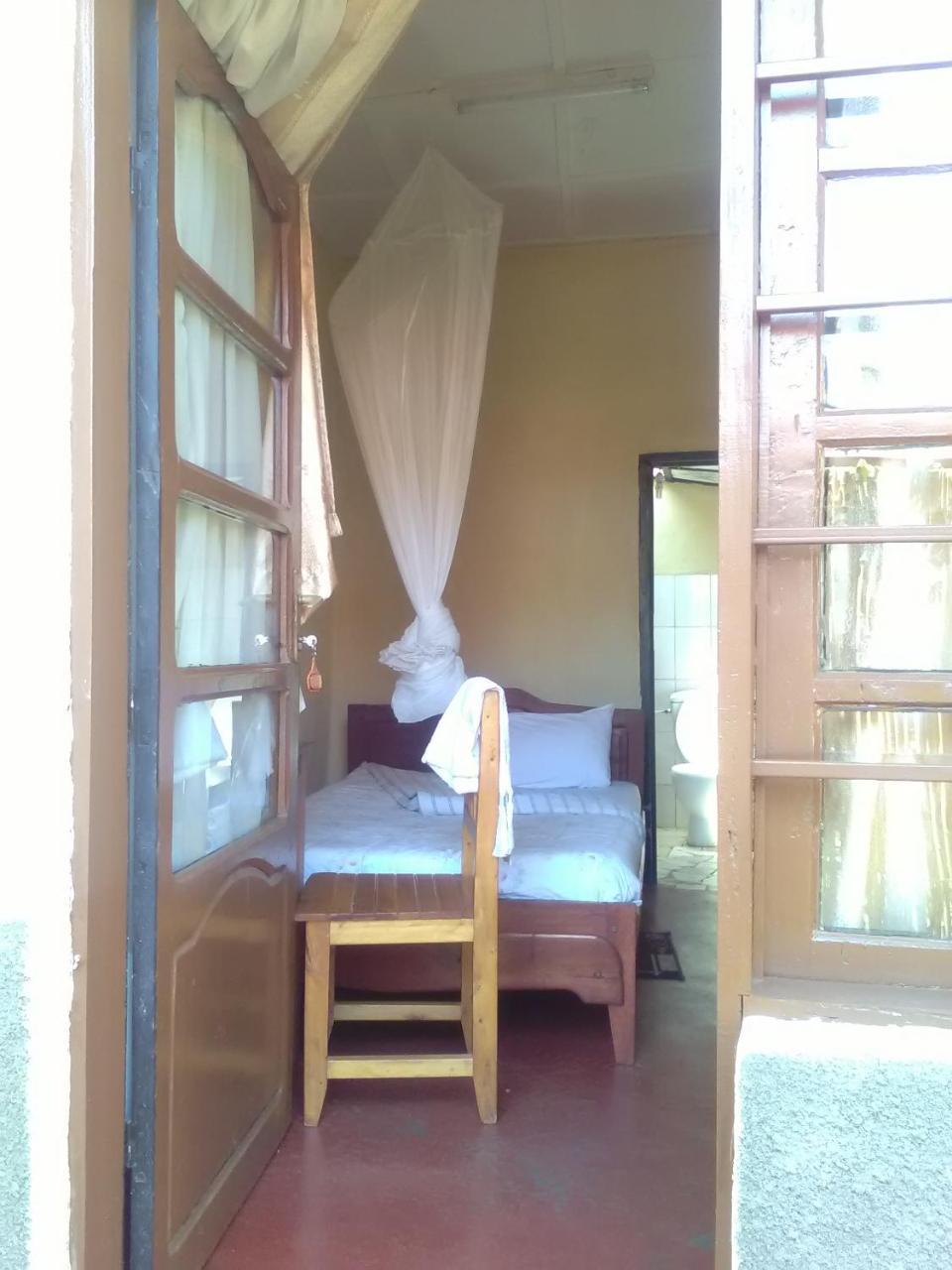 Cyangugu Gloria Motel מראה חיצוני תמונה