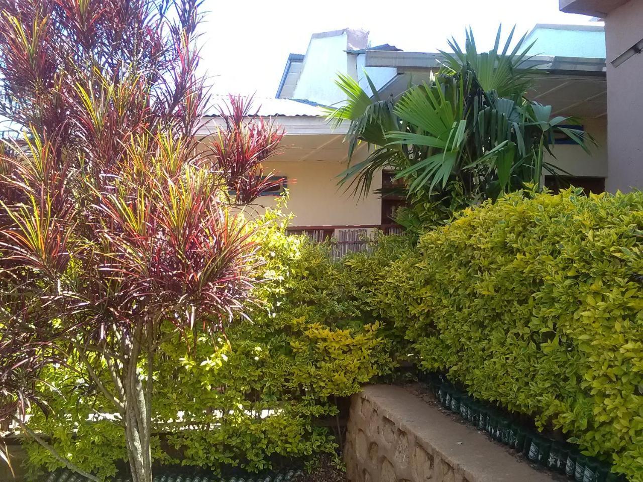Cyangugu Gloria Motel מראה חיצוני תמונה