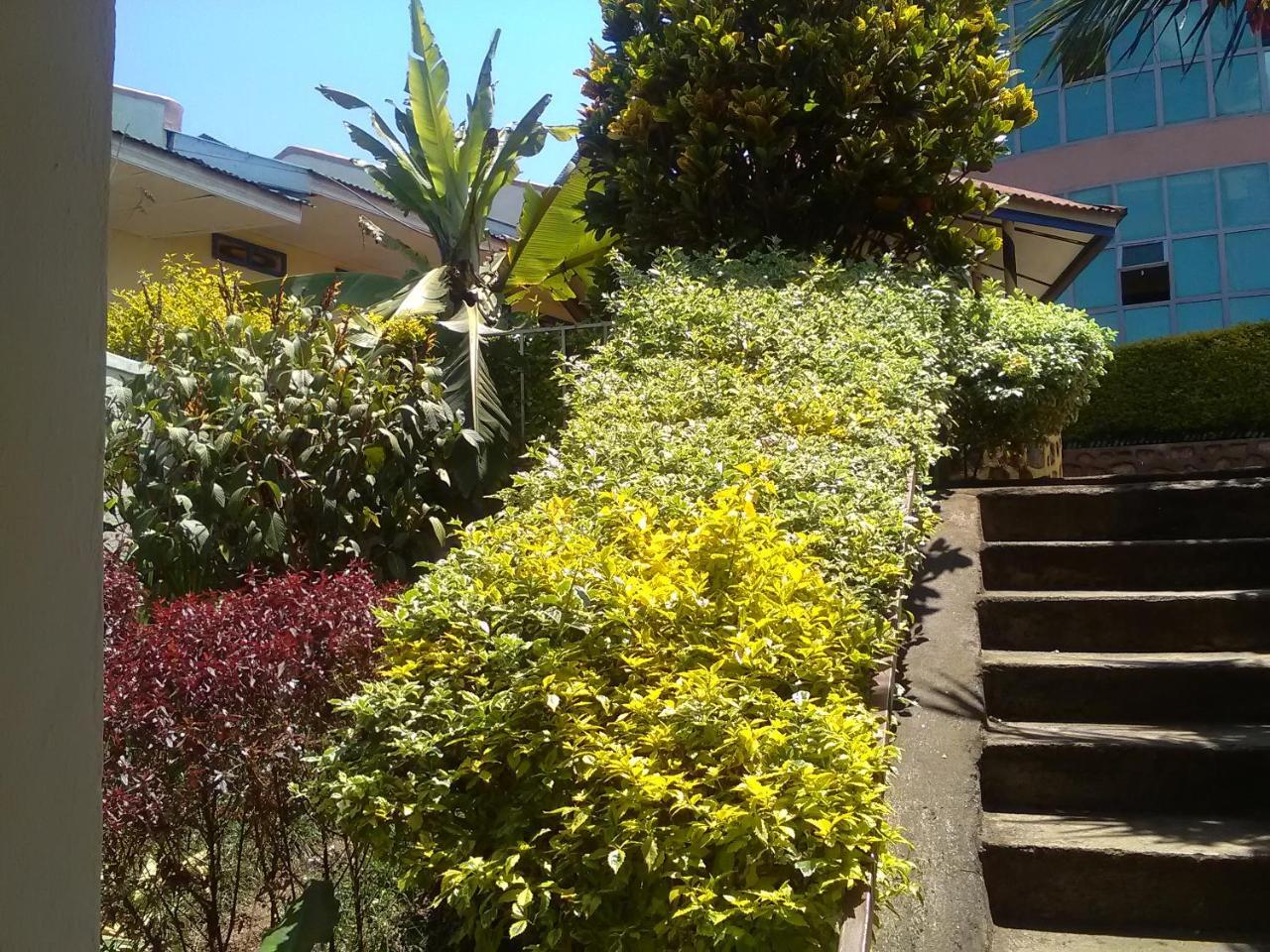 Cyangugu Gloria Motel מראה חיצוני תמונה
