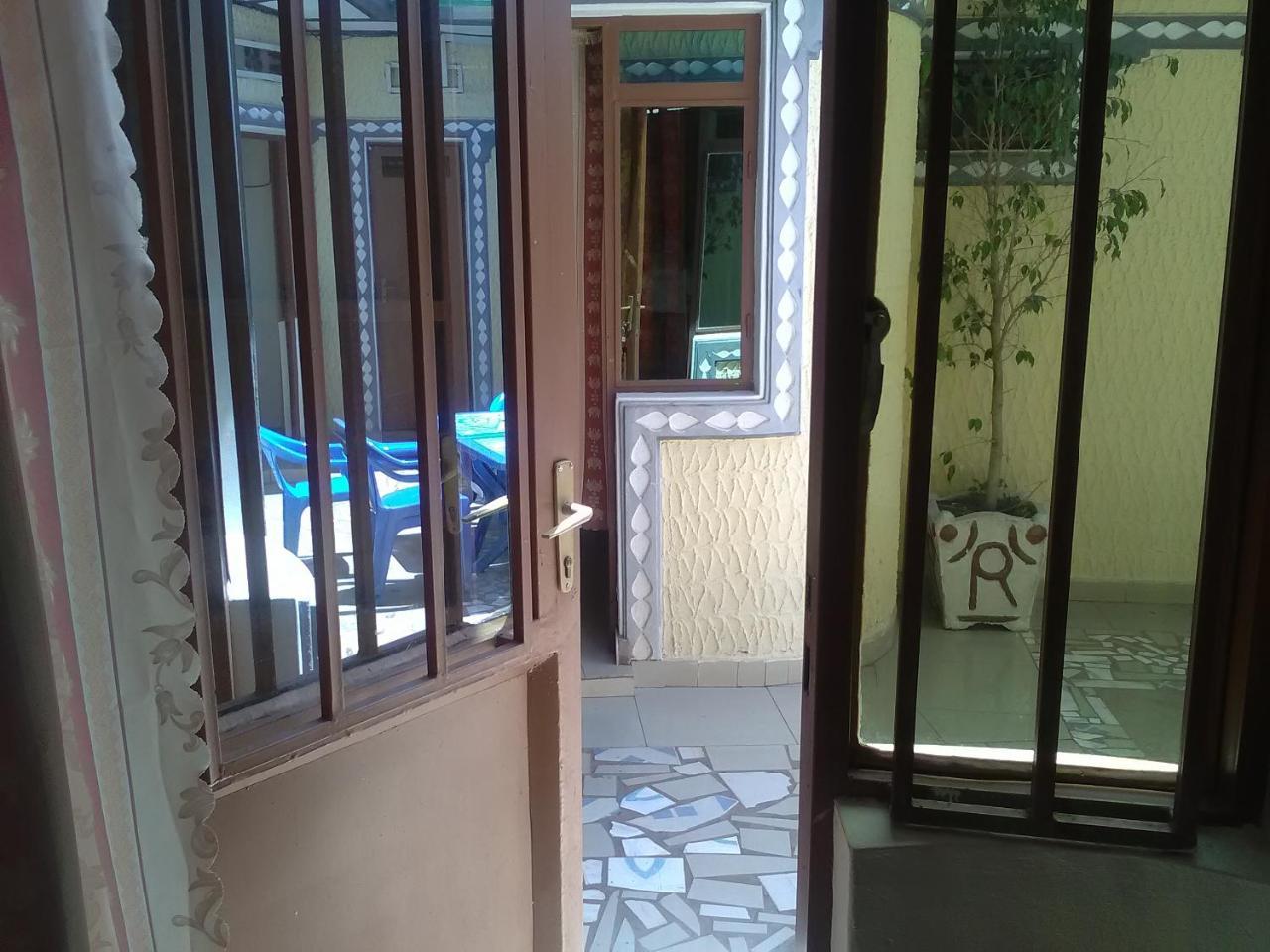 Cyangugu Gloria Motel מראה חיצוני תמונה