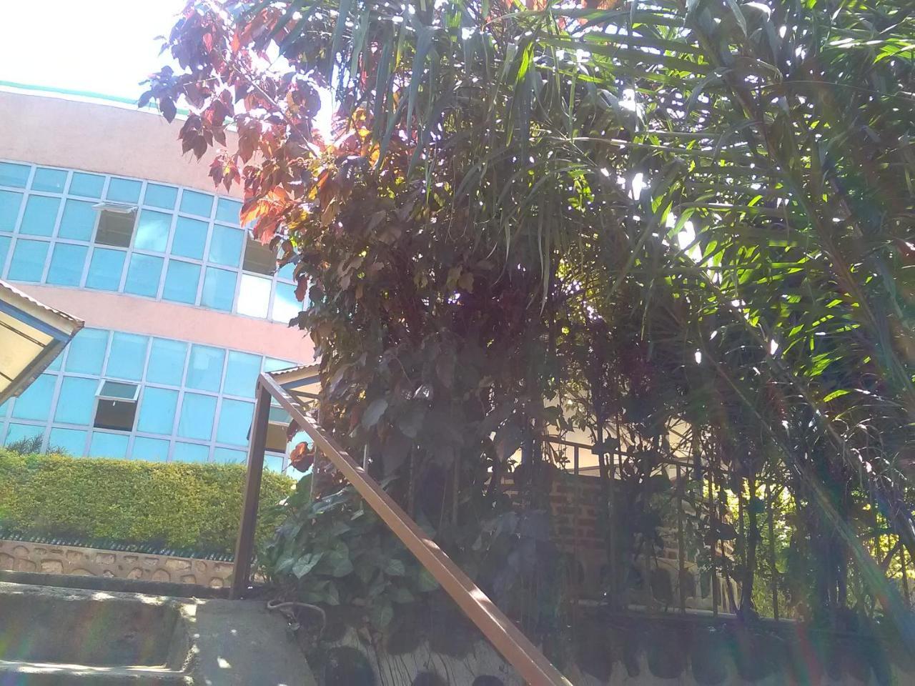 Cyangugu Gloria Motel מראה חיצוני תמונה