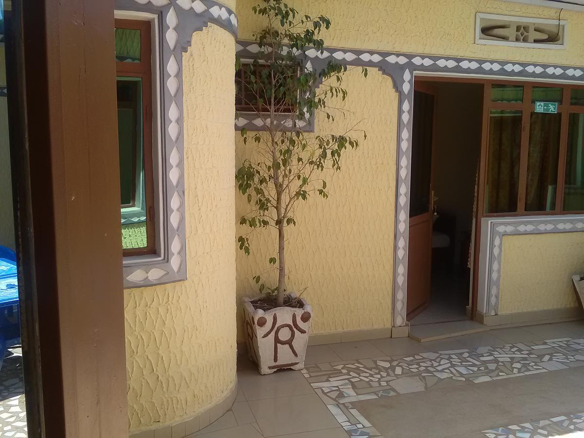Cyangugu Gloria Motel מראה חיצוני תמונה