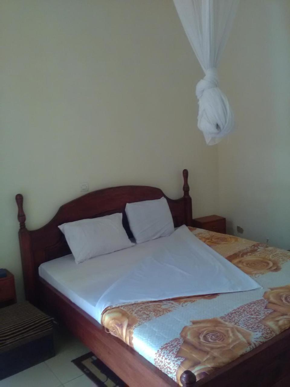 Cyangugu Gloria Motel מראה חיצוני תמונה