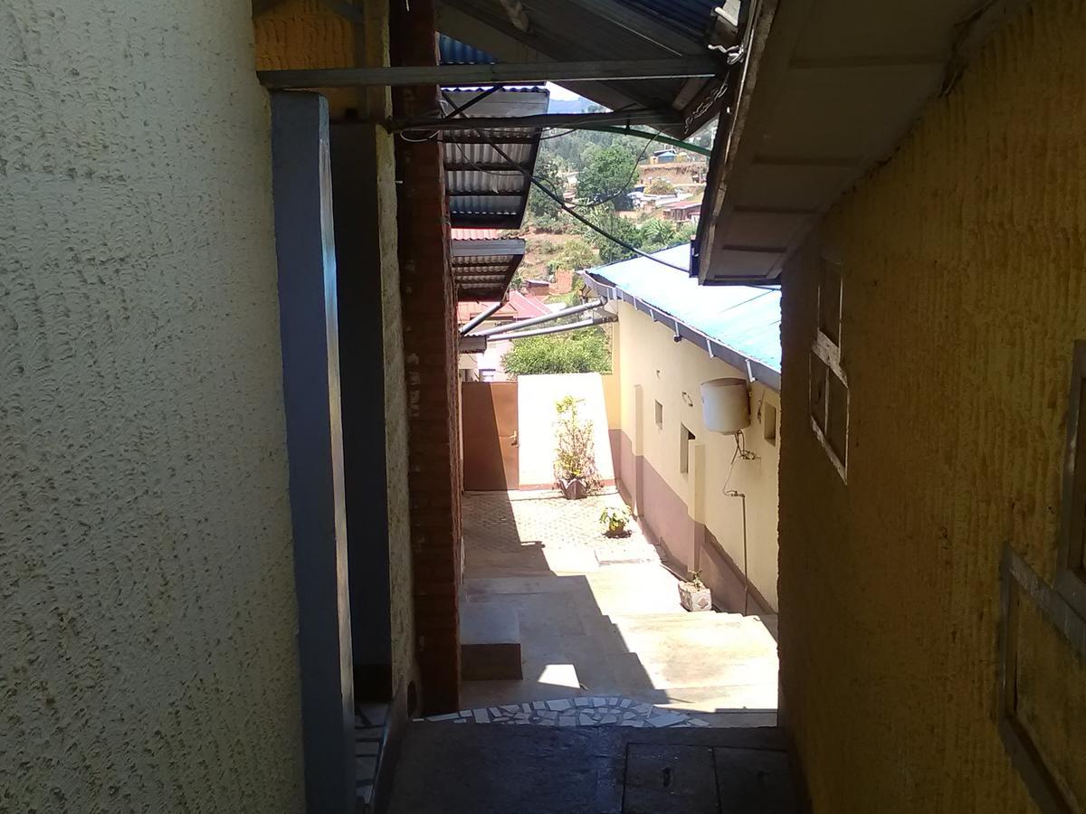 Cyangugu Gloria Motel מראה חיצוני תמונה