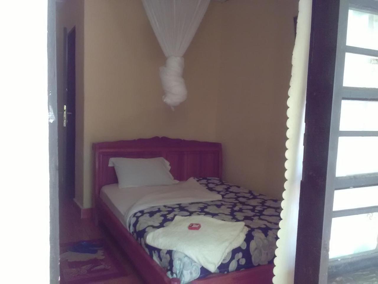Cyangugu Gloria Motel מראה חיצוני תמונה